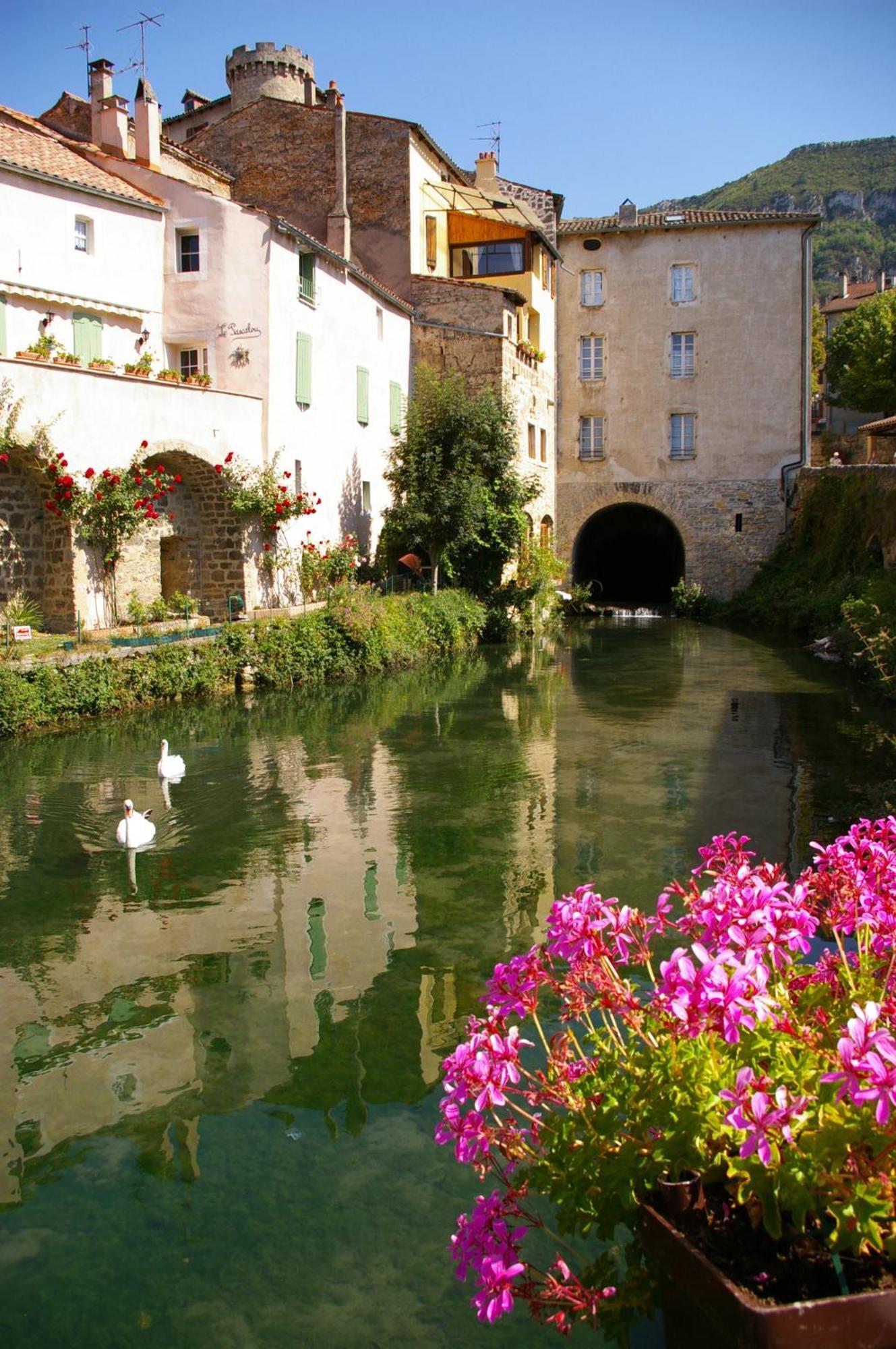 Chambre D Hotes Independante Dans Village Medieval Creissels 외부 사진